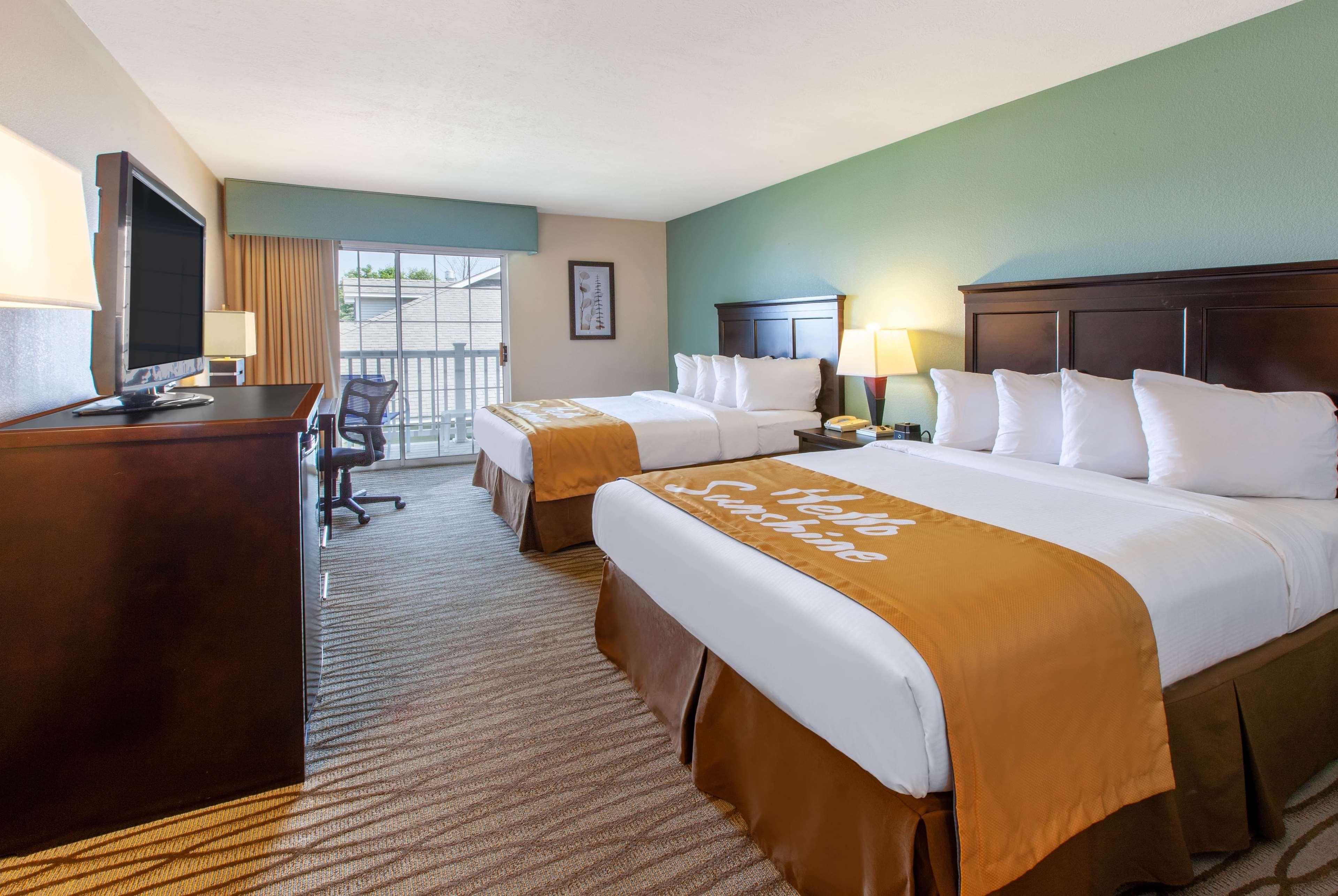 Days Inn By Wyndham Petoskey Esterno foto