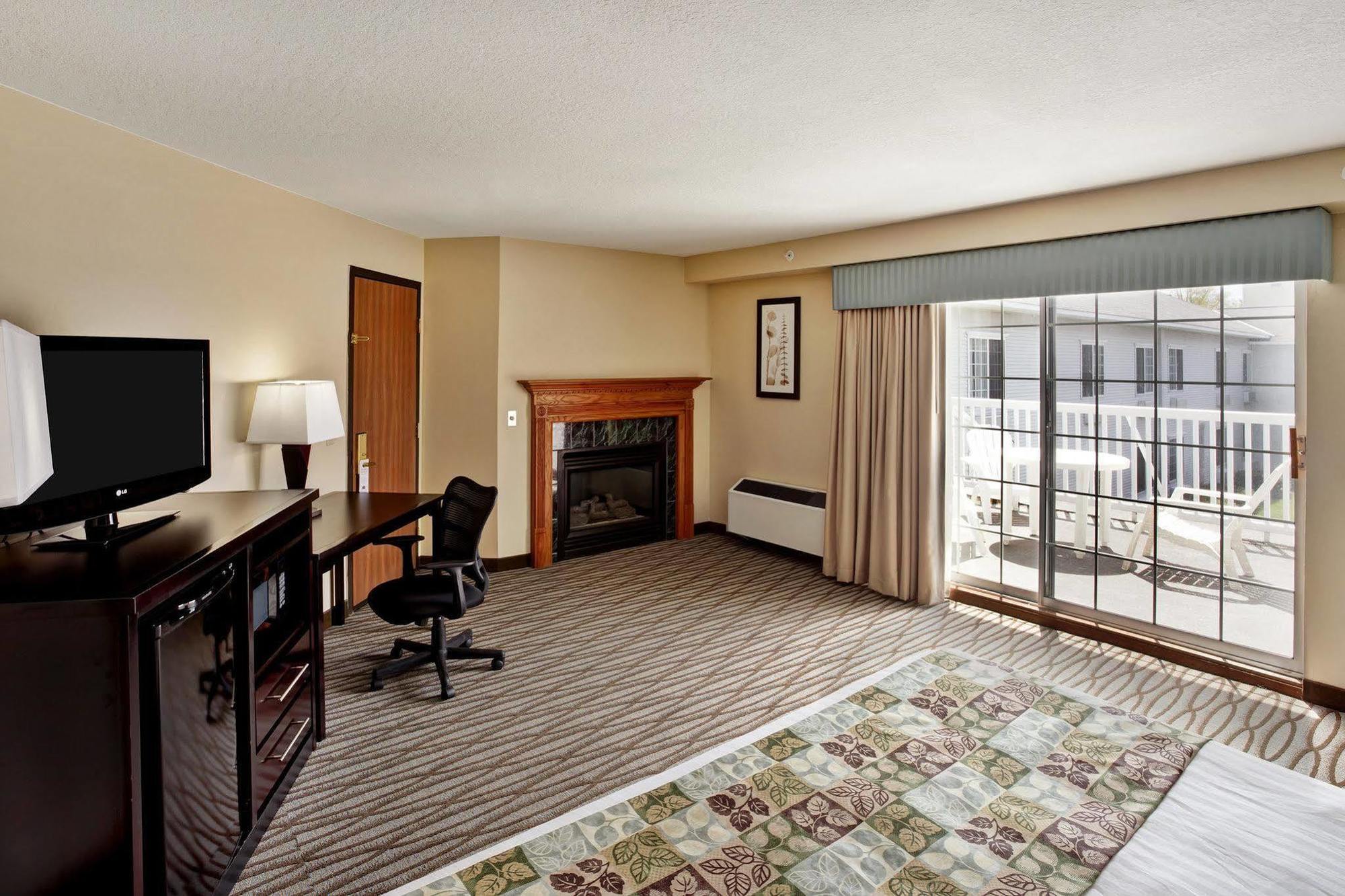 Days Inn By Wyndham Petoskey Esterno foto